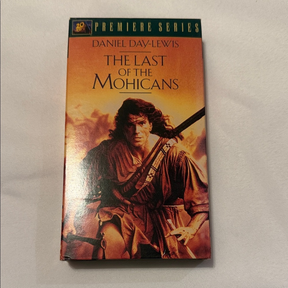 The Last of the Mohicans VHS Tape